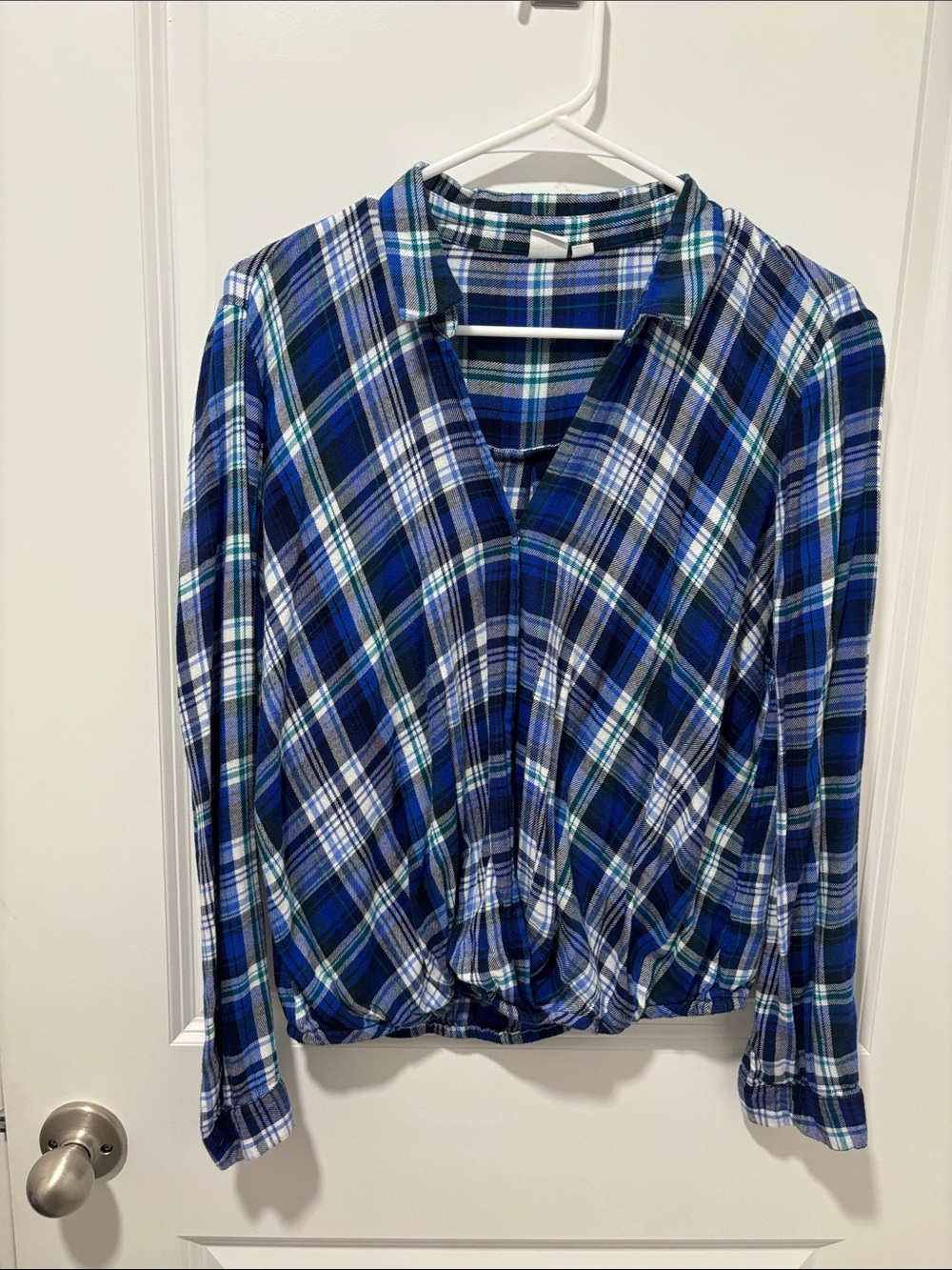 GAP Blue Plaid Crossover V-Neck Long Sleeve Top